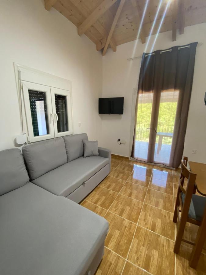 Babis Apartment Áyios Nikítas Exteriér fotografie
